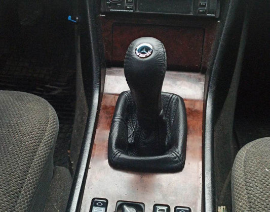 Cover with leather gearshift knob for Mercedes E-class W124 1984-1997 - Reelken Auto
