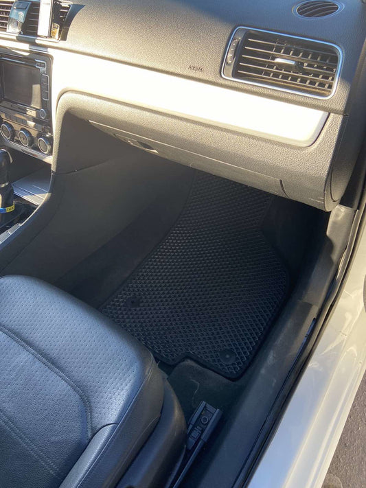 EVA Floor Mats (EU, Black) for Volkswagen Passat B7 2012-2015 - image 2