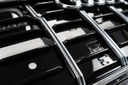 SQ-Style Front Grille (2018-2023, Black with Chrome) for Audi Q8 2018- - image 7
