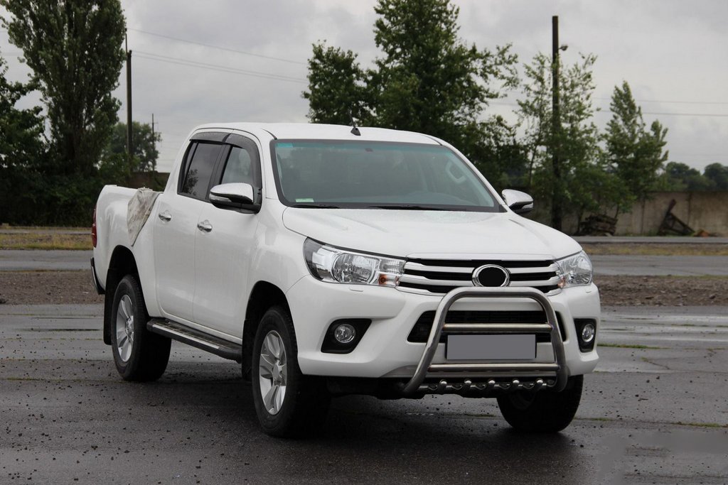 Front Bull Bar QT008 (Stainless Steel) for Toyota Hilux 2015- - image 3