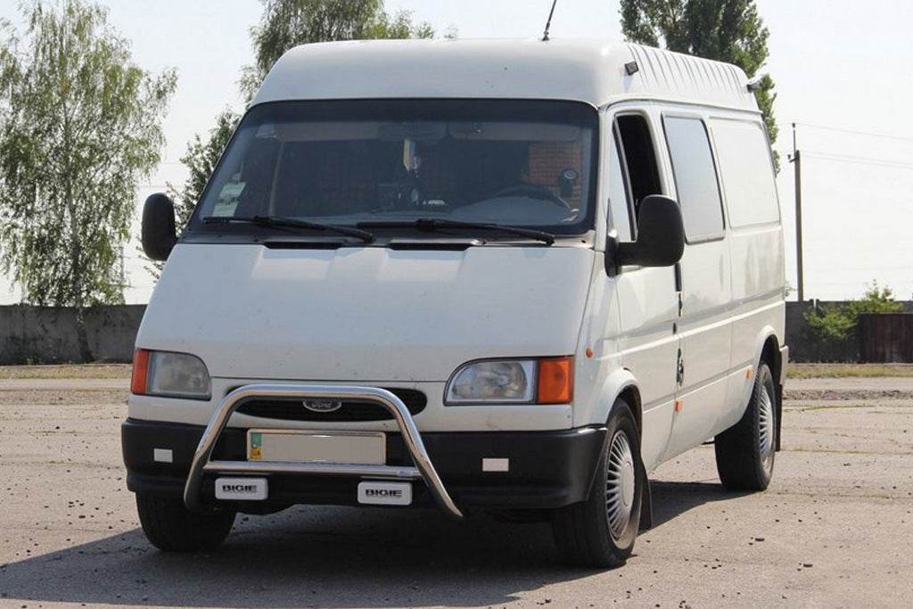 The WT006 bumper guard (stainless) for Ford Transit 1991-2000 - Reelken Auto