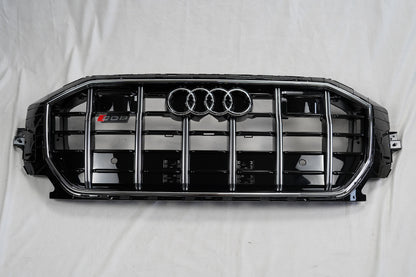 SQ-Style Front Grille (2018-2023, Black with Chrome) for Audi Q8 2018- - image 9