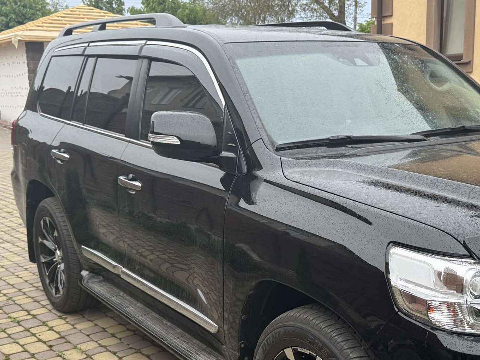 Window Deflectors with Chrome Trim Niken Luxury (6 pcs) for Toyota Land Cruiser 200 2007-2021 - image 1