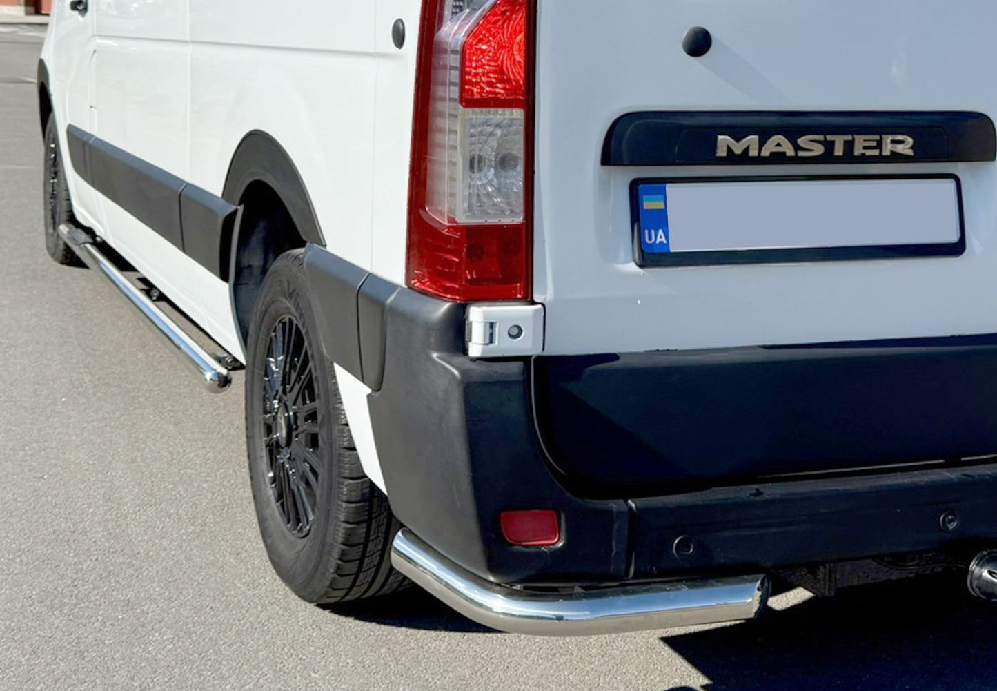 Rear Corner Bars AK003 (2 pcs, stainless steel) for Nissan NV400 2010-2024 - image 6