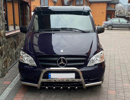 The visor on the windshield (gloss black, 5mm) for Mercedes Vito W639 2004-2014 - Reelken Auto