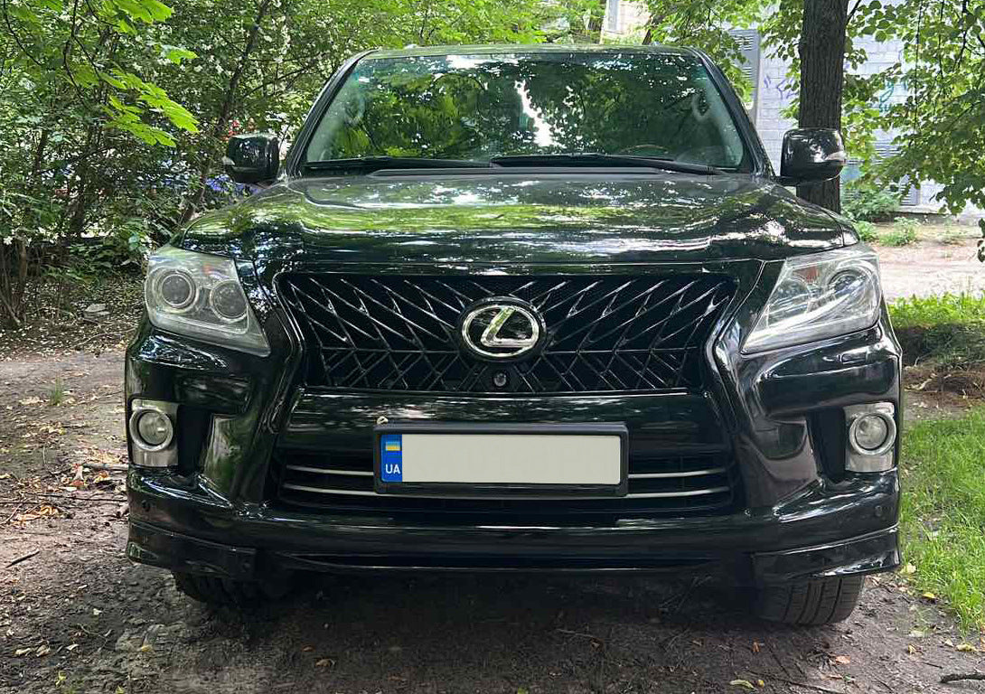 Front Grille TRD (2012-2015) for Lexus LX570/450d 2008-2022 - image 1