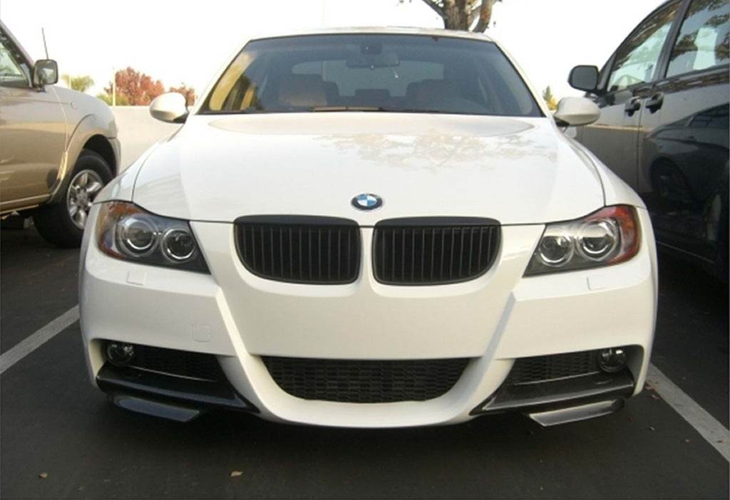 Cover on the front bumper Flap (For E-90 M Sport, 2005-2009) for BMW 3 series E-90/91/92/93 2005-2011 - Reelken Auto