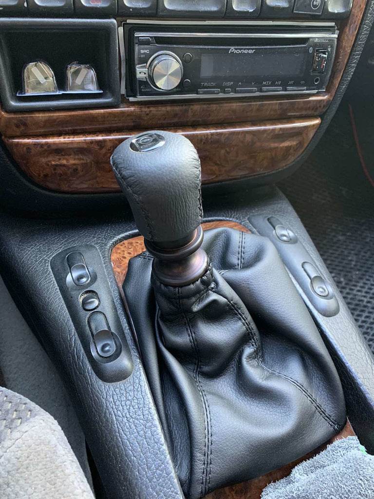 The gearshift knob (leather) for Opel Omega B 1994-2003 - Reelken Auto