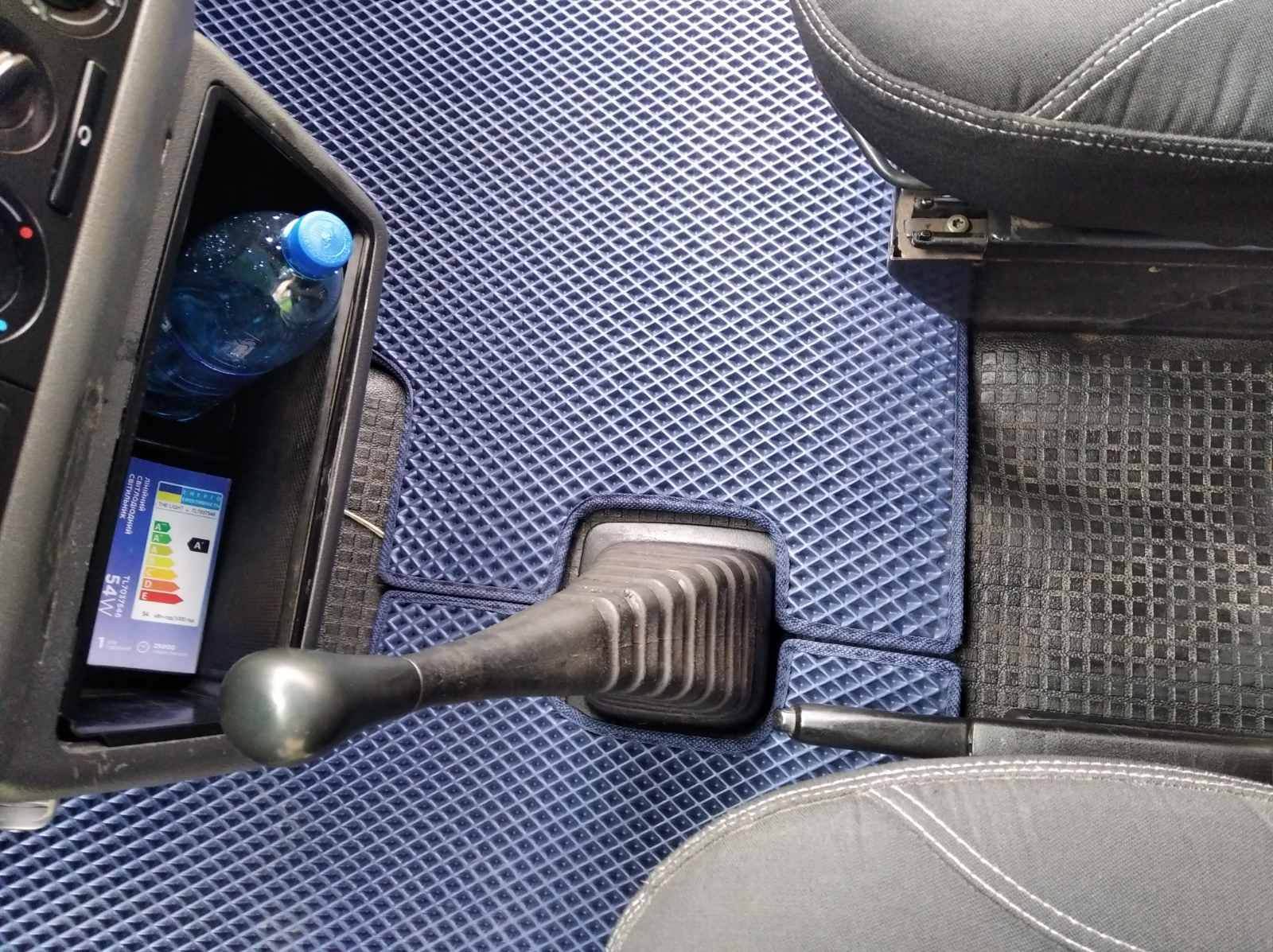 EVA mats (blue) for Volkswagen T4 Transporter - Reelken Auto