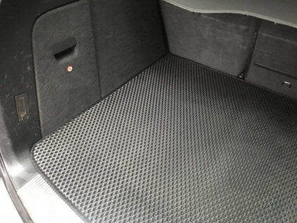 Trunk mat V1 (EVA, black) for Volkswagen Touareg 2010-2018 - Reelken Auto