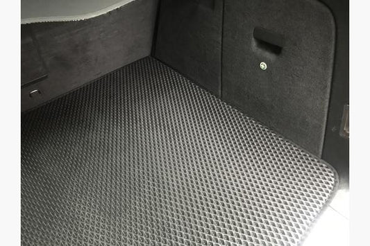 Trunk Mat V1 (EVA, Black) for Volkswagen Touareg 2010-2018 - image 2