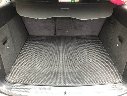 Trunk mat V1 (EVA, black) for Volkswagen Touareg 2002-2010 - Reelken Auto