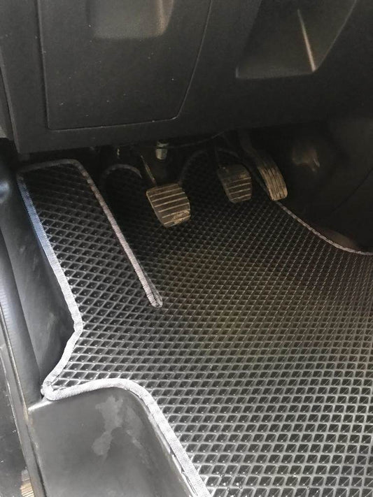 Floor mats (2 pcs, EVA, black) for Opel Vivaro 2015-2019 - Reelken Auto