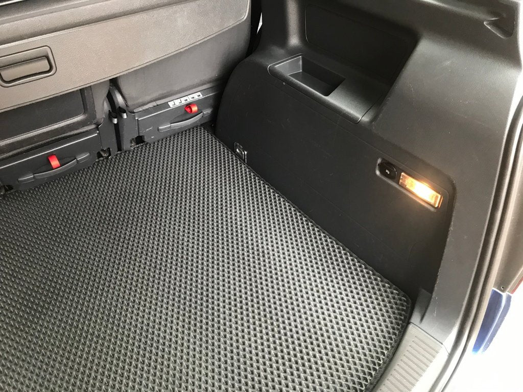 Trunk mat (EVA, 5 seats, black) for Volkswagen Touran 2010-2015 - image 3