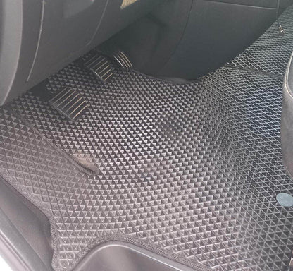 Floor mats (2 pcs, EVA, black) for Renault Trafic 2015↗ - Reelken Auto