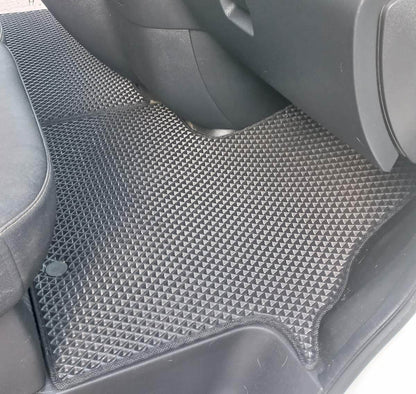 Floor mats (2 pcs, EVA, black) for Renault Trafic 2015↗ - Reelken Auto