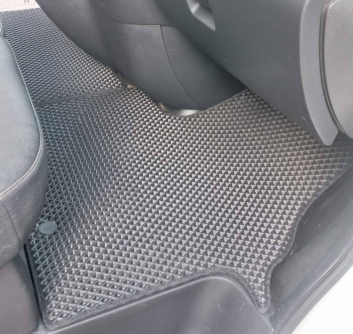 Floor mats (2 pcs, EVA, black) for Renault Trafic 2015- - image 10