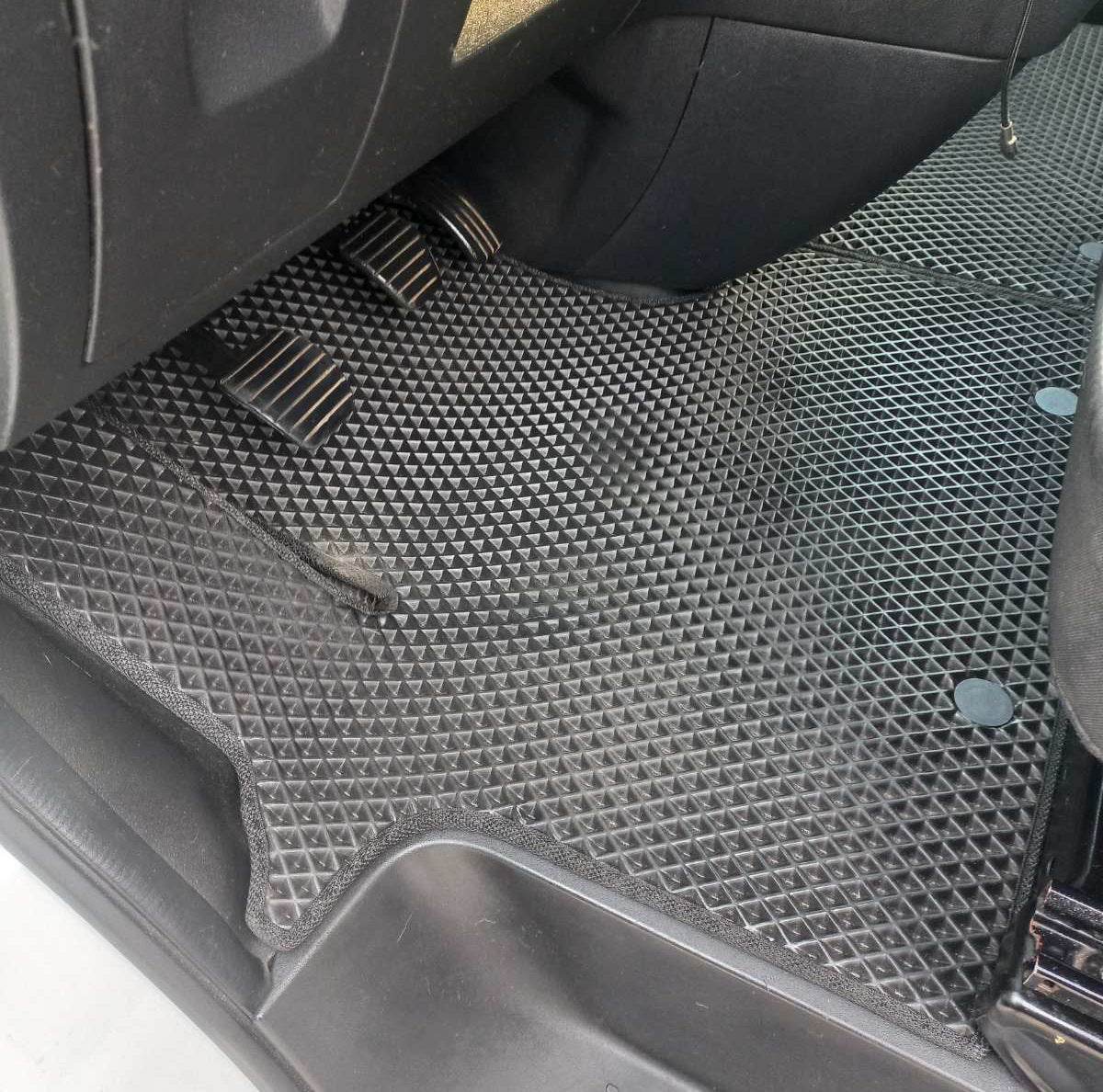 Floor mats (2 pcs, EVA, black) for Renault Trafic 2015↗ - Reelken Auto