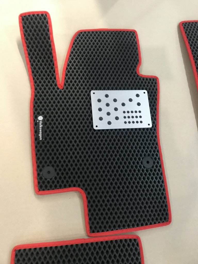 Polyurethane mats (3 rows, EVA, black) for Volkswagen Sharan 2010↗ - Reelken Auto