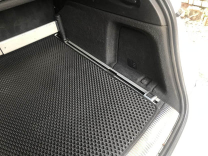 A cargo Mat (EVA black) (5 seats) for Audi Q7 2005-2015 - Reelken Auto
