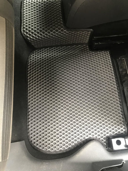 EVA Floor Mats (black) for Volkswagen Caddy 2004-2010 - image 5