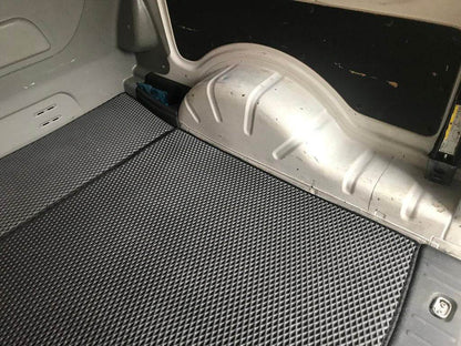 Trunk mat V1 MAXI (EVA, black) for Volkswagen Caddy 2010-2015 - Reelken Auto