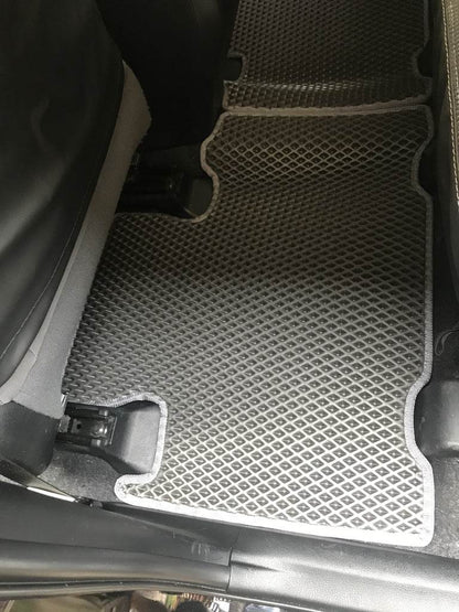 EVA mats (black) for Toyota Rav 4 2013-2018 - Reelken Auto