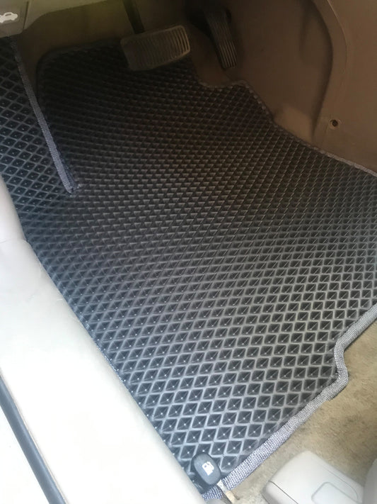 EVA Floor Mats (black) for Hyundai Tucson JM 2004- - image 1