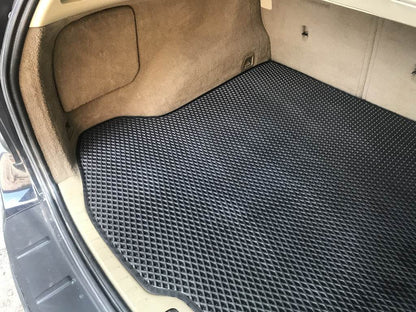 Trunk mat (EVA, black) for Volvo XC60 2009-2017 - Reelken Auto
