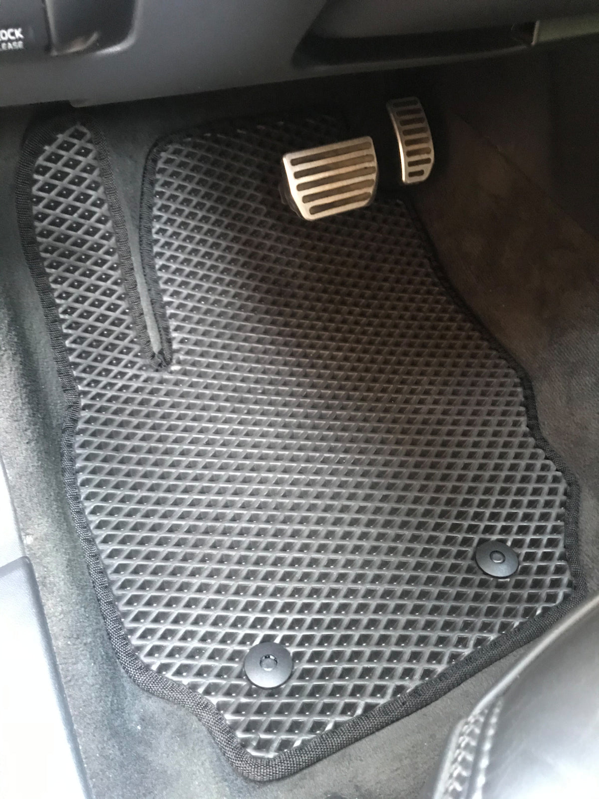 EVA Floor Mats (black) for Volvo XC70 2007-2013 - image 1