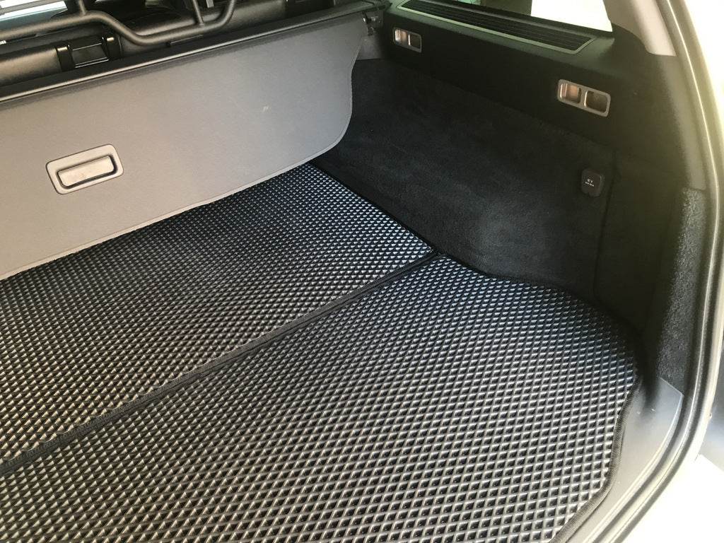 Trunk mat with 2 parts (EVA, black) for Volvo XC70 2007-2013 - Reelken Auto