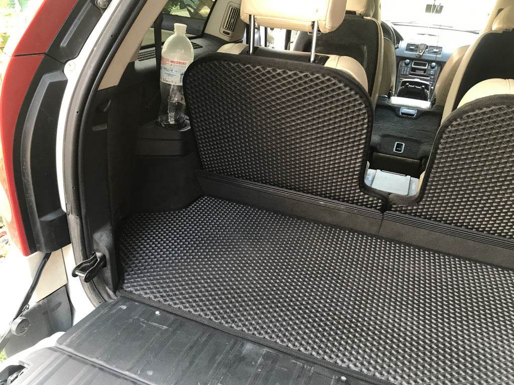 Trunk mat with 3 parts (EVA, black) for Volvo XC90 2002-2014 - Reelken Auto