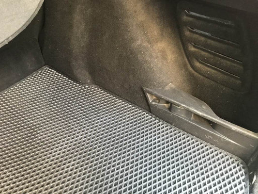 Trunk mat (EVA, black) SW for Renault Megane III 2009-2016 - Reelken Auto