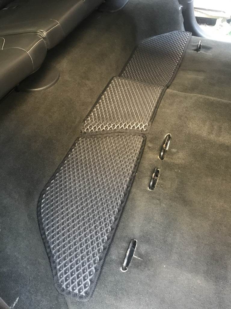 3-row polyurethane mats (EVA, black) for Chevrolet Suburban 2014-2019 - Reelken Auto
