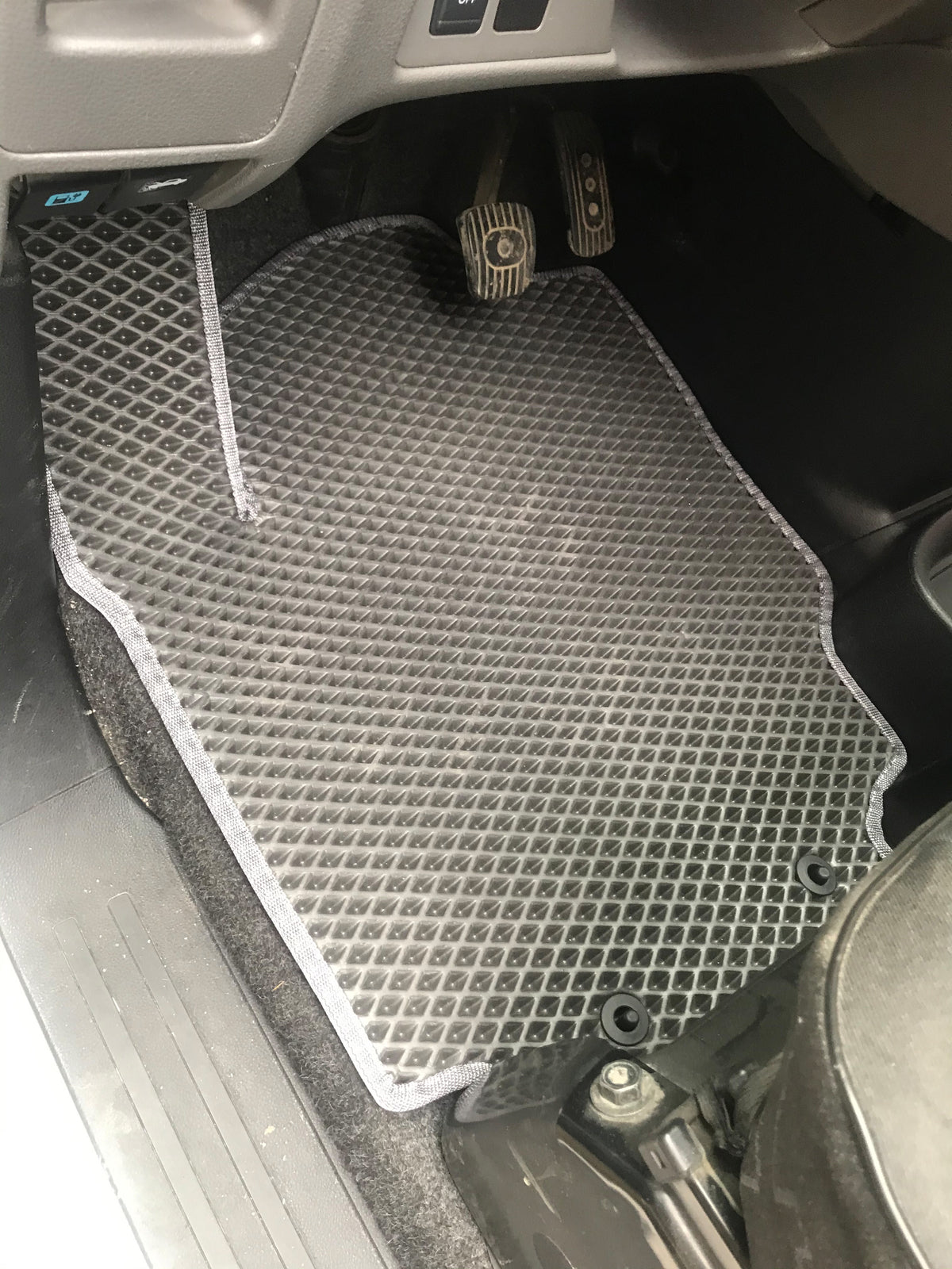 EVA Floor Mats for Electric (black) for Nissan NV200 2009- - image 1