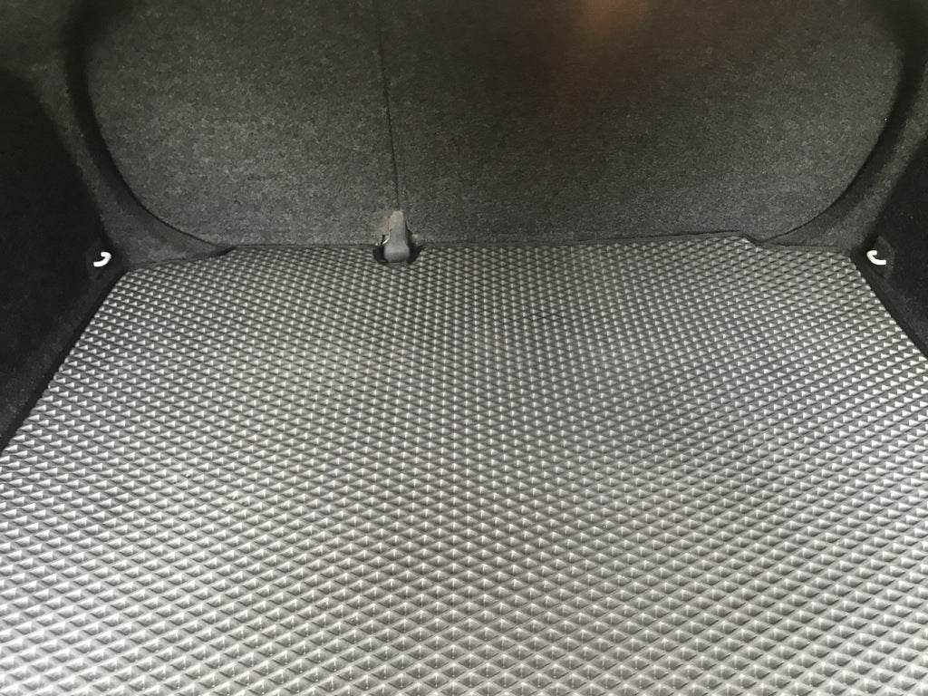 Trunk mat (EVA, black) for Volkswagen Jetta 2011-2018 - Reelken Auto
