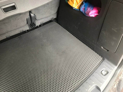 Trunk mat standard (EVA, Black) for Volkswagen Caddy 2010-2015 - Reelken Auto