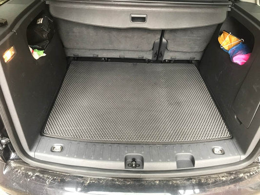 Trunk mat standard (EVA, Black) for Volkswagen Caddy 2010-2015 - Reelken Auto