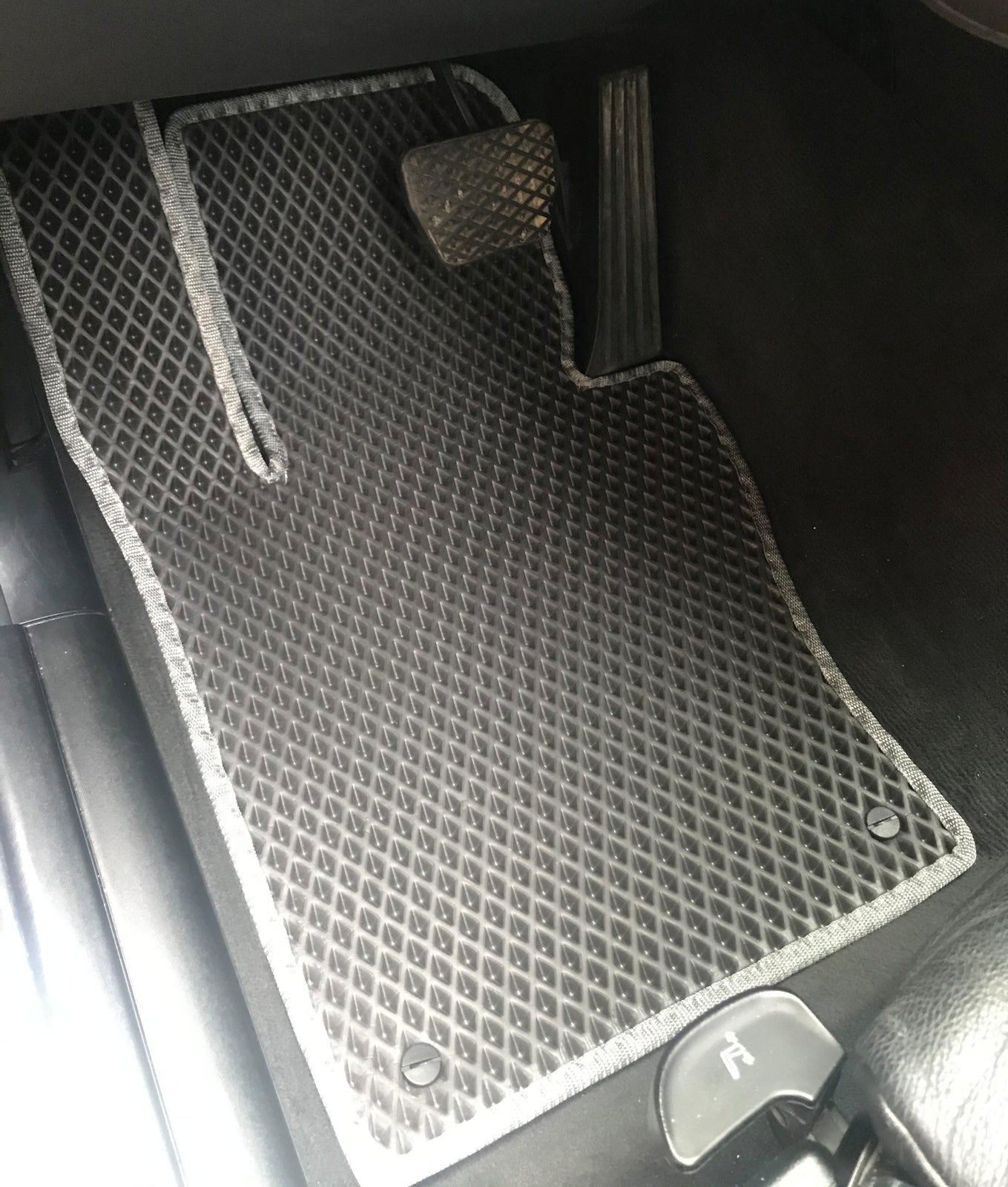 EVA Floor Mats (black) for BMW X3 E83 2003-2010 - image 2