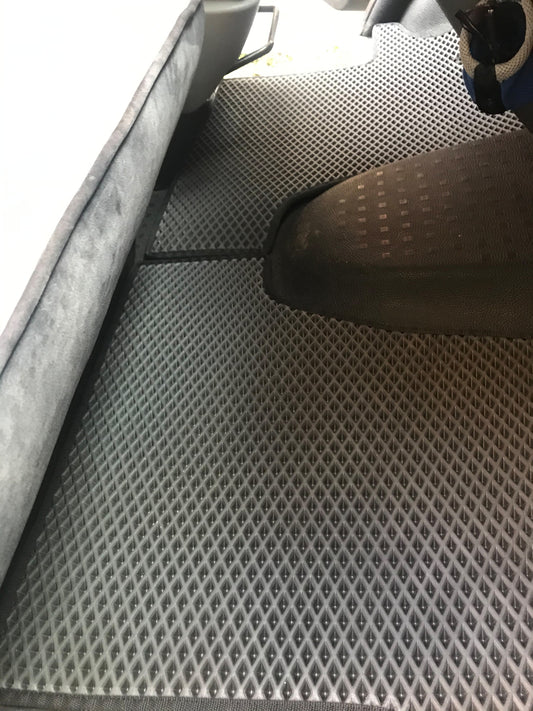 EVA Floor Mats (black, front, for 2+1) for Volkswagen T5 Multivan 2003-2010 - image 1