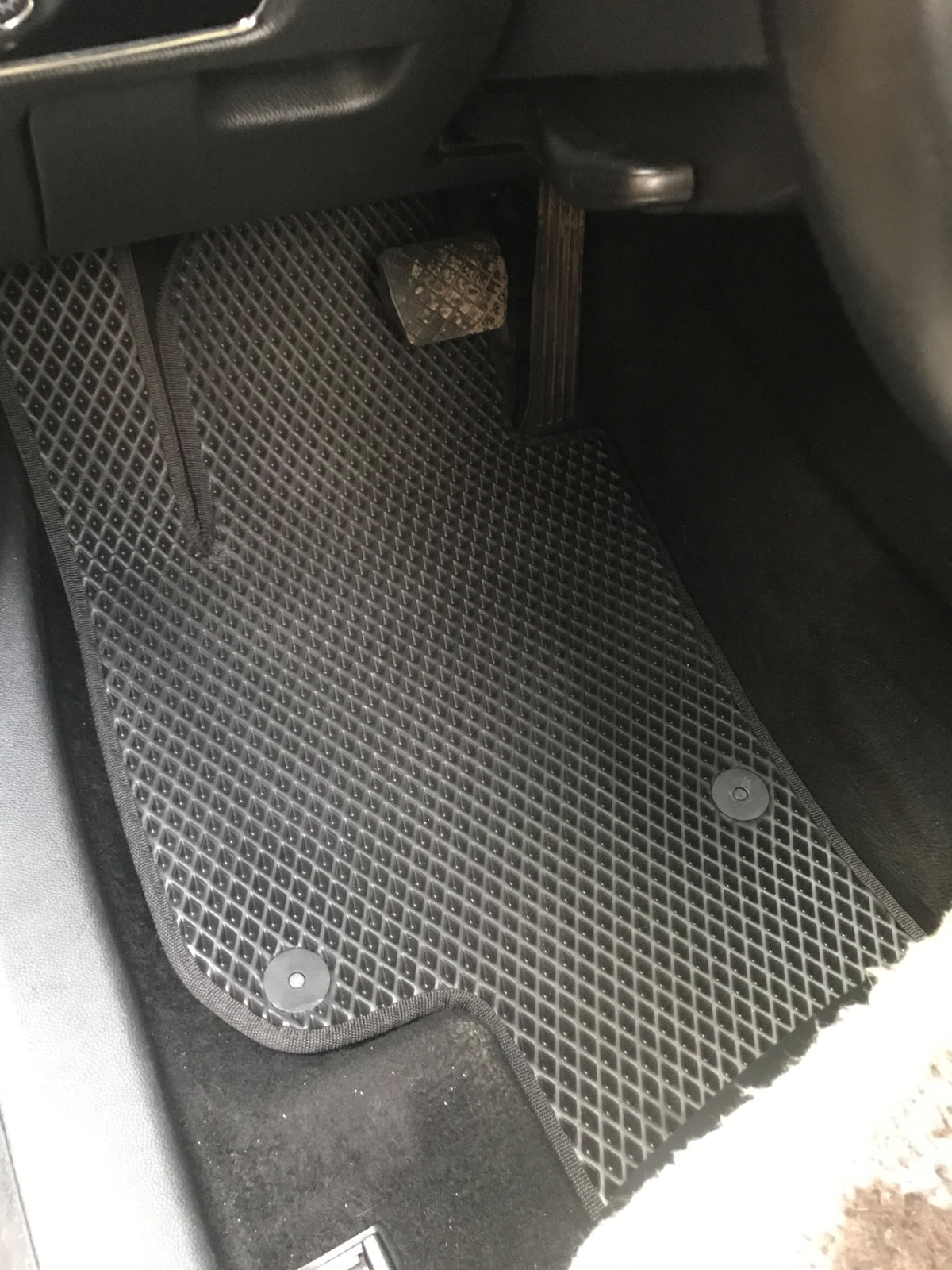 EVA Floor Mats (black) for Skoda Superb 2009-2015 - image 1