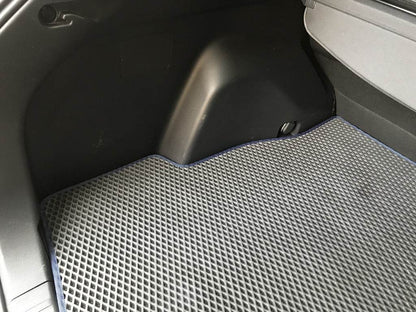 Trunk mat (EVA, black) for Toyota Rav 4 2019- - Reelken Auto
