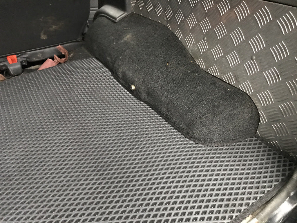 Trunk Mat Long (EVA, Black) for Nissan Patrol Y60 1988–1997 - image 2