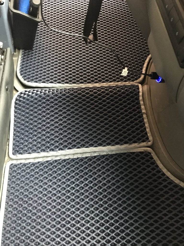 Mats EVA V1 (black) for Volkswagen Crafter 2006-2016 - Reelken Auto