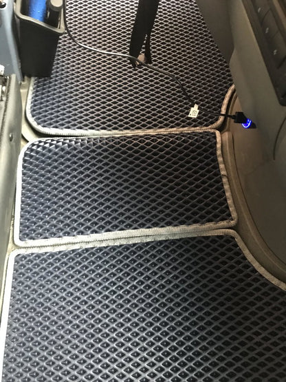 EVA Floor Mats V1 (black) for Volkswagen Crafter 2006-2016 - image 4