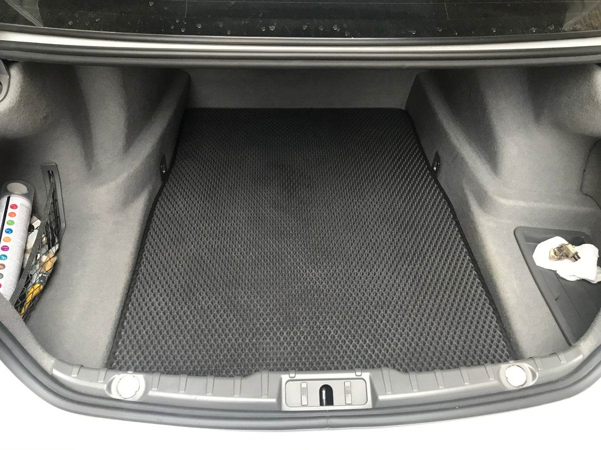 Trunk mat (EVA, black) for BMW 7 series F01/F02 - Reelken Auto
