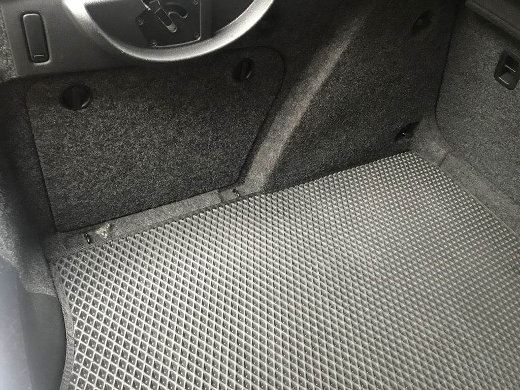 Liftback trunk mat (EVA, black) for Skoda Superb 2009-2015 - Reelken Auto