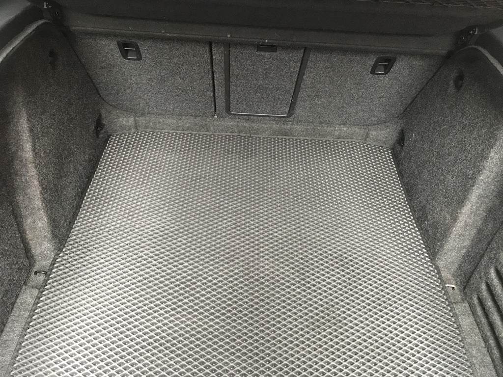 Liftback trunk mat (EVA, black) for Skoda Superb 2009-2015 - Reelken Auto
