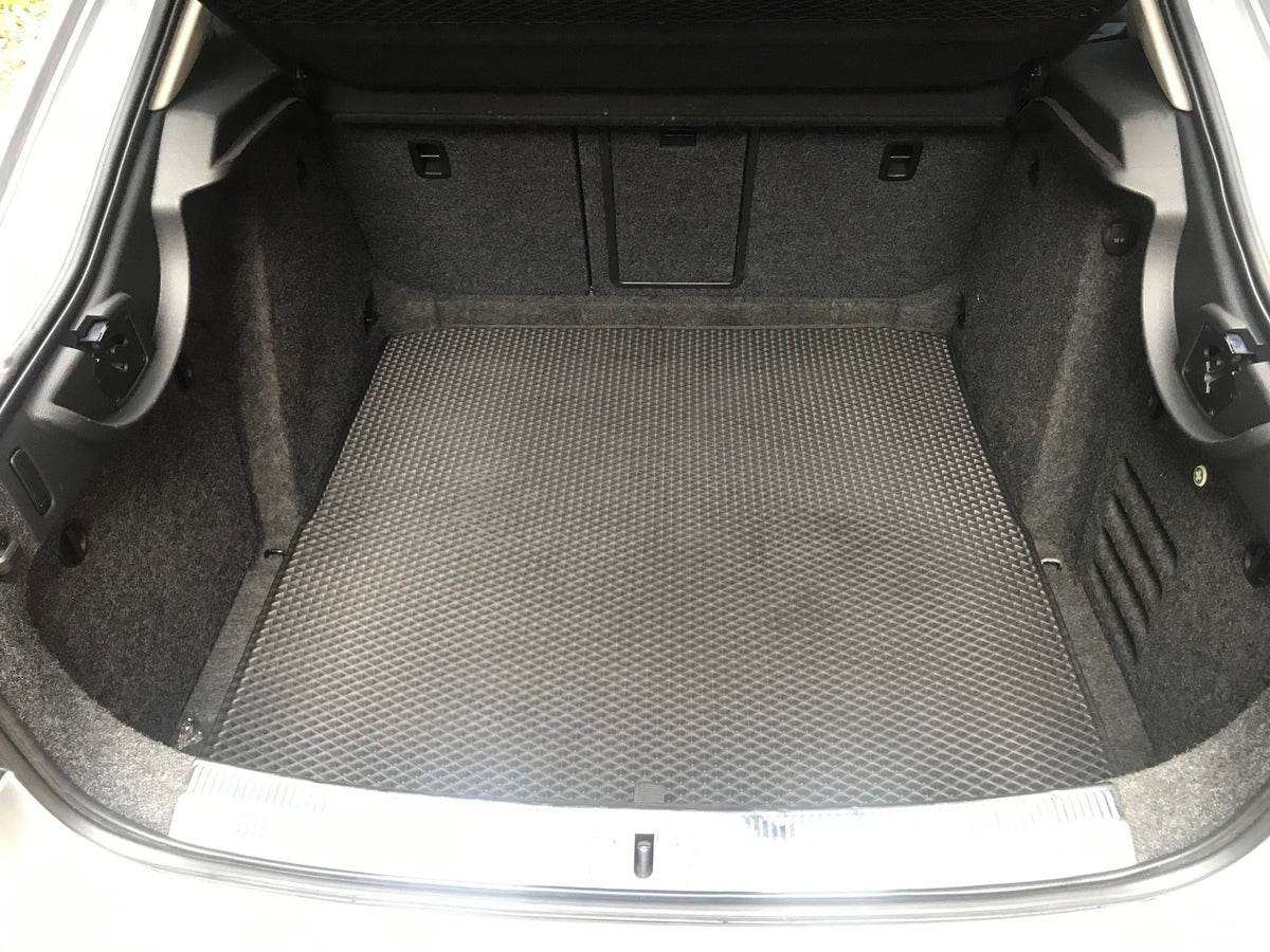 Liftback trunk mat (EVA, black) for Skoda Superb 2009-2015 - Reelken Auto
