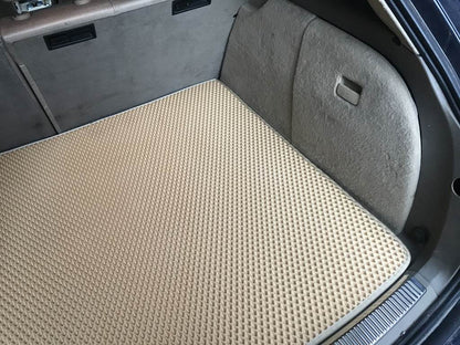 Trunk mat (EVA, beige) for Audi A4 B7 2004-2008 - Reelken Auto